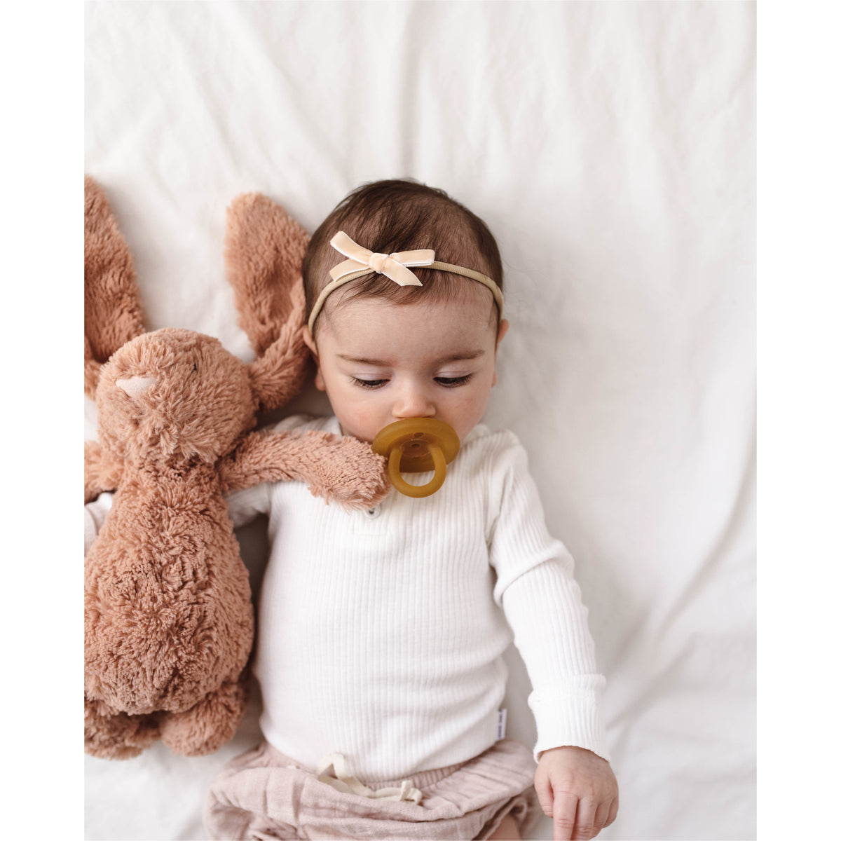Twin Round Natural Rubber Soother | Dummy in Reusable Case