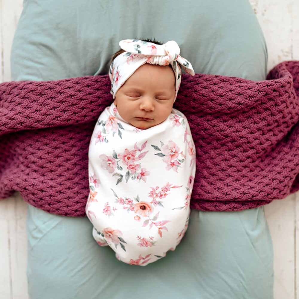 Camille Organic Snuggle Swaddle &amp; Topknot Set