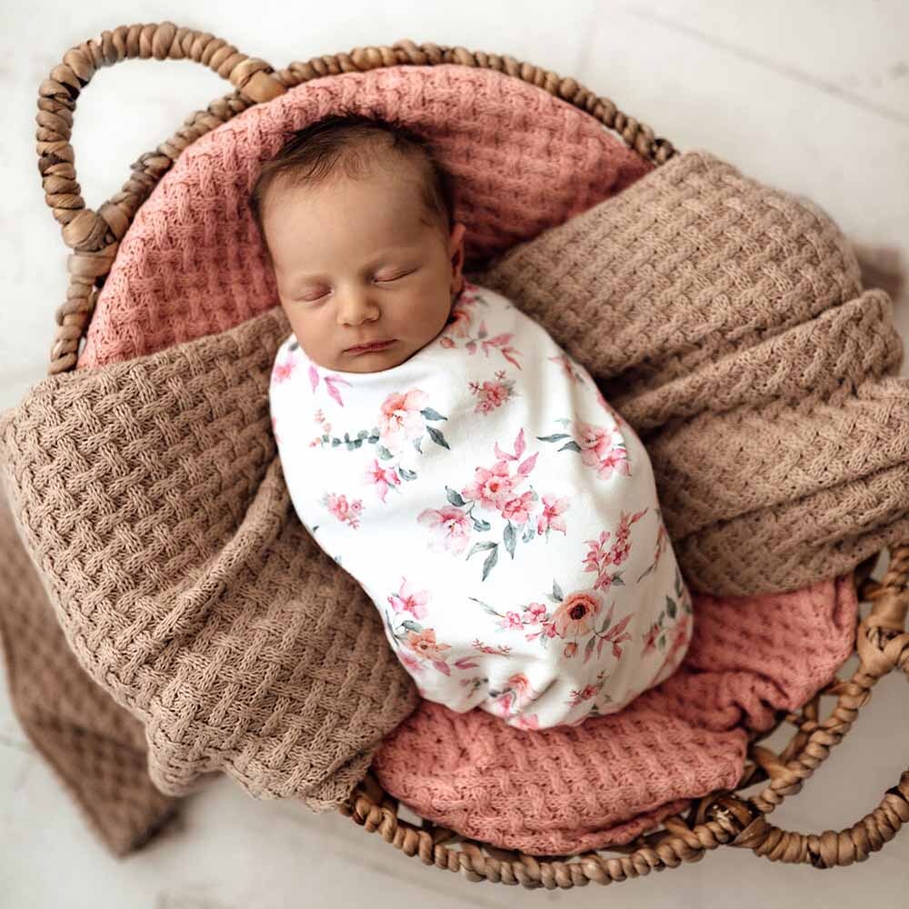 Camille Organic Snuggle Swaddle &amp; Topknot Set