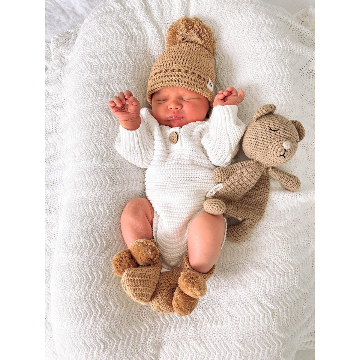 Cuddle Me - Bear
