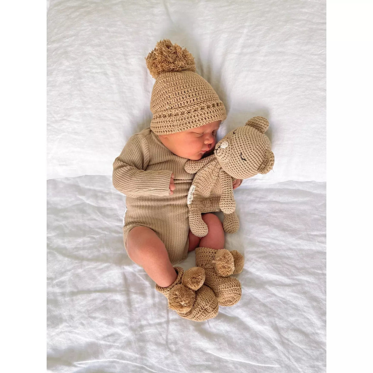 Cuddle Me - Bear