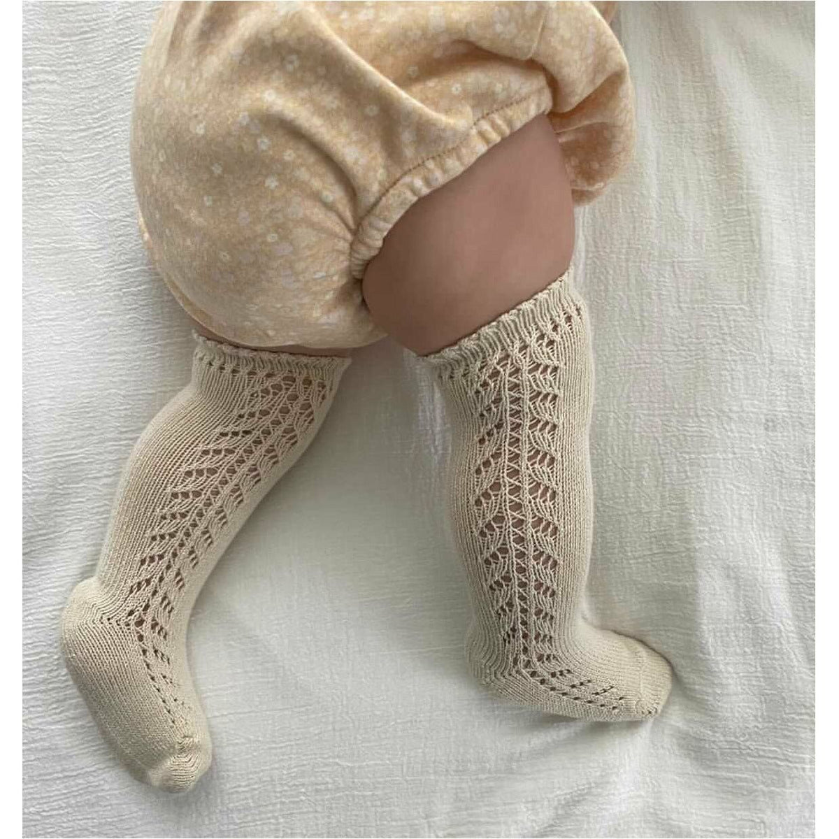 Ćondor Side Openwork Lace Knee High