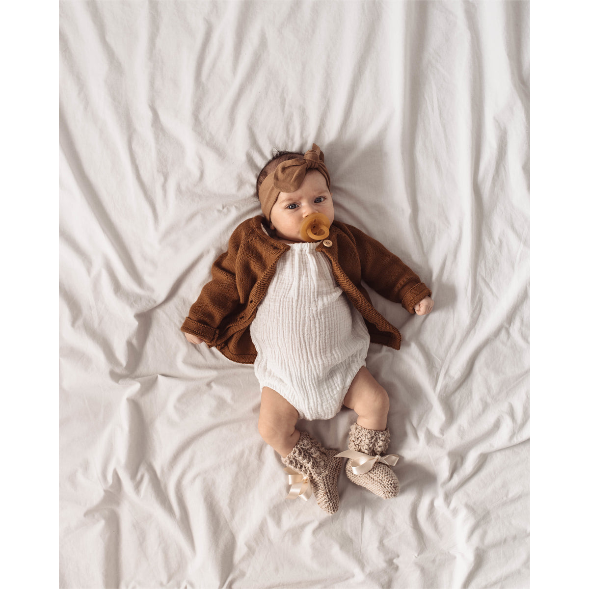 Single Round Natural Rubber Soother | Dummy in Reusable Case