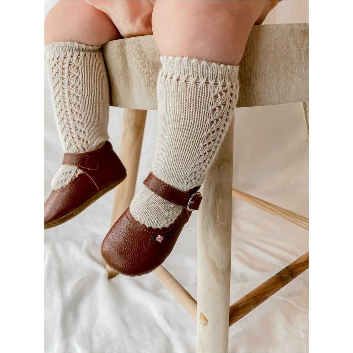 Ćondor Side Openwork Lace Knee High