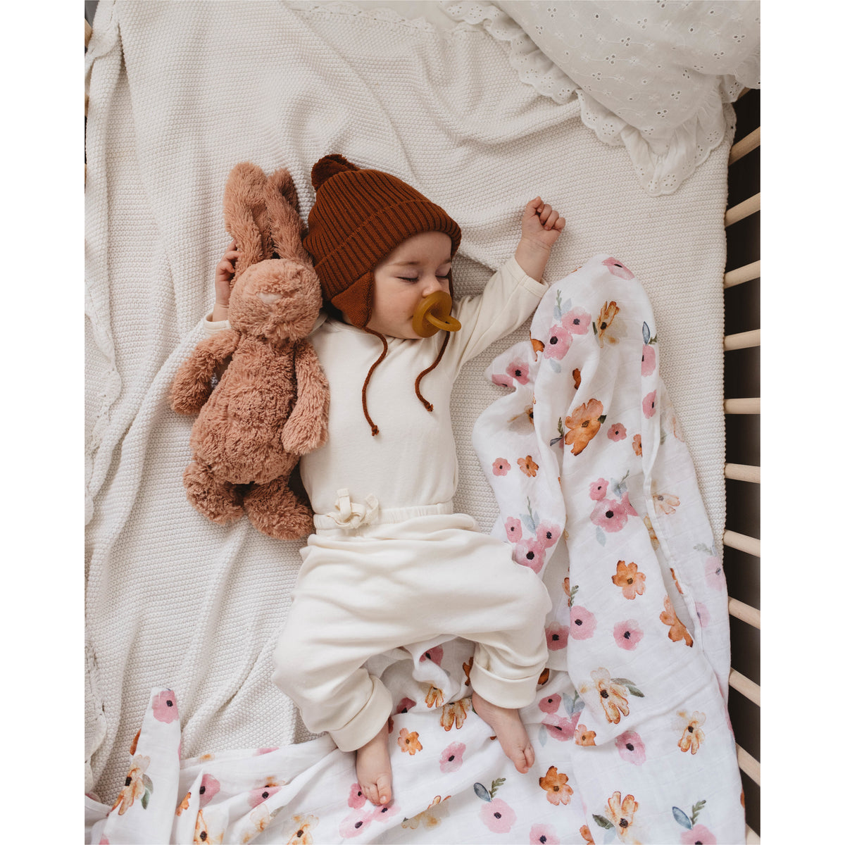 Single Round Natural Rubber Soother | Dummy in Reusable Case