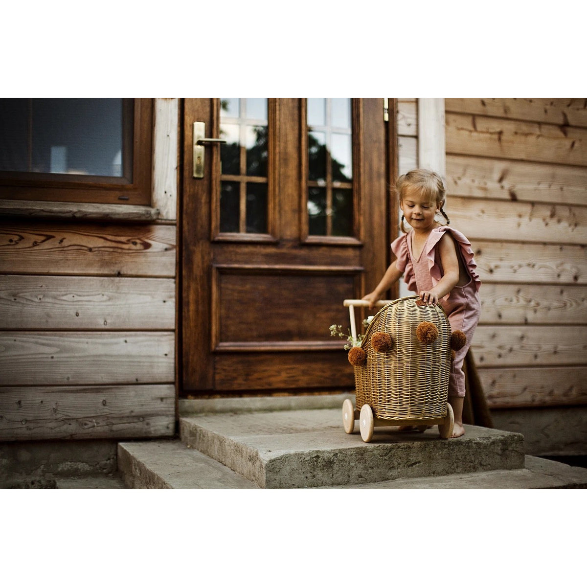 LiLu Dolls Wicker Pram